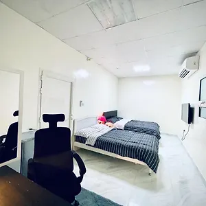 Private 2bedroom With T&b And Kitchenette Near International Airport بيت للعطل