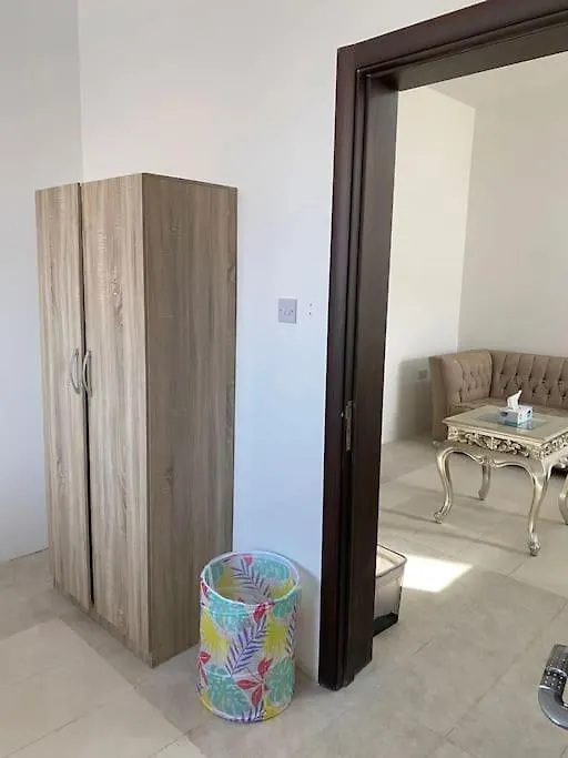 2Br In Abu Dhabi-Near Airport, Shuttle Available 아파트 0*,