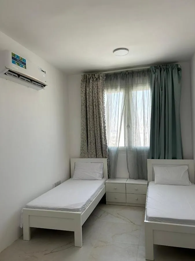 شقة 2Br In Abu Dhabi-Near Airport, Shuttle Available